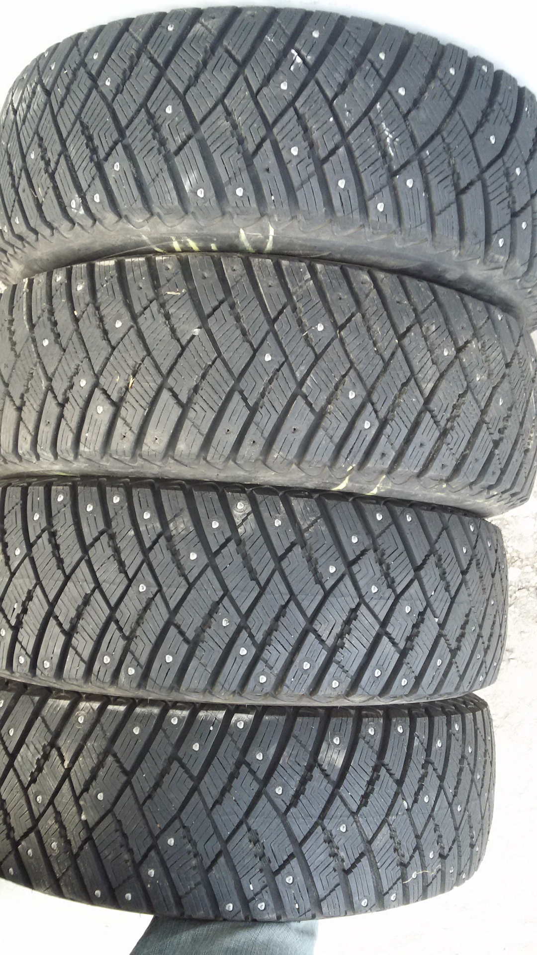 Goodyear ultra grip arctic. Goodyear ULTRAGRIP Ice Arctic. Goodyear ULTRAGRIP Arctic 1. Goodyear ULTRAGRIP Ice Arctic шип. Goodyear Ice Arctic.