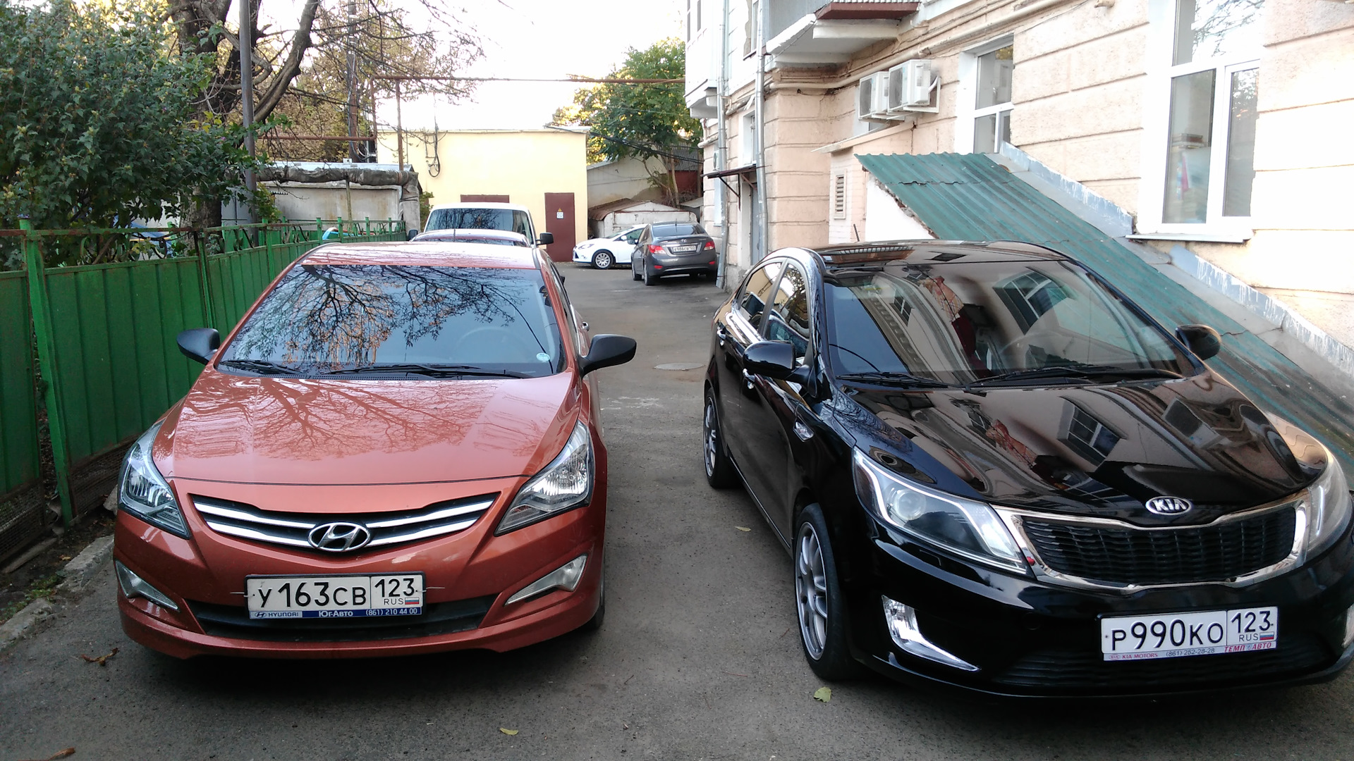 Kia Rio VS Hyundai Solaris — KIA Rio (3G), 1,4 л, 2013 года | стайлинг ...