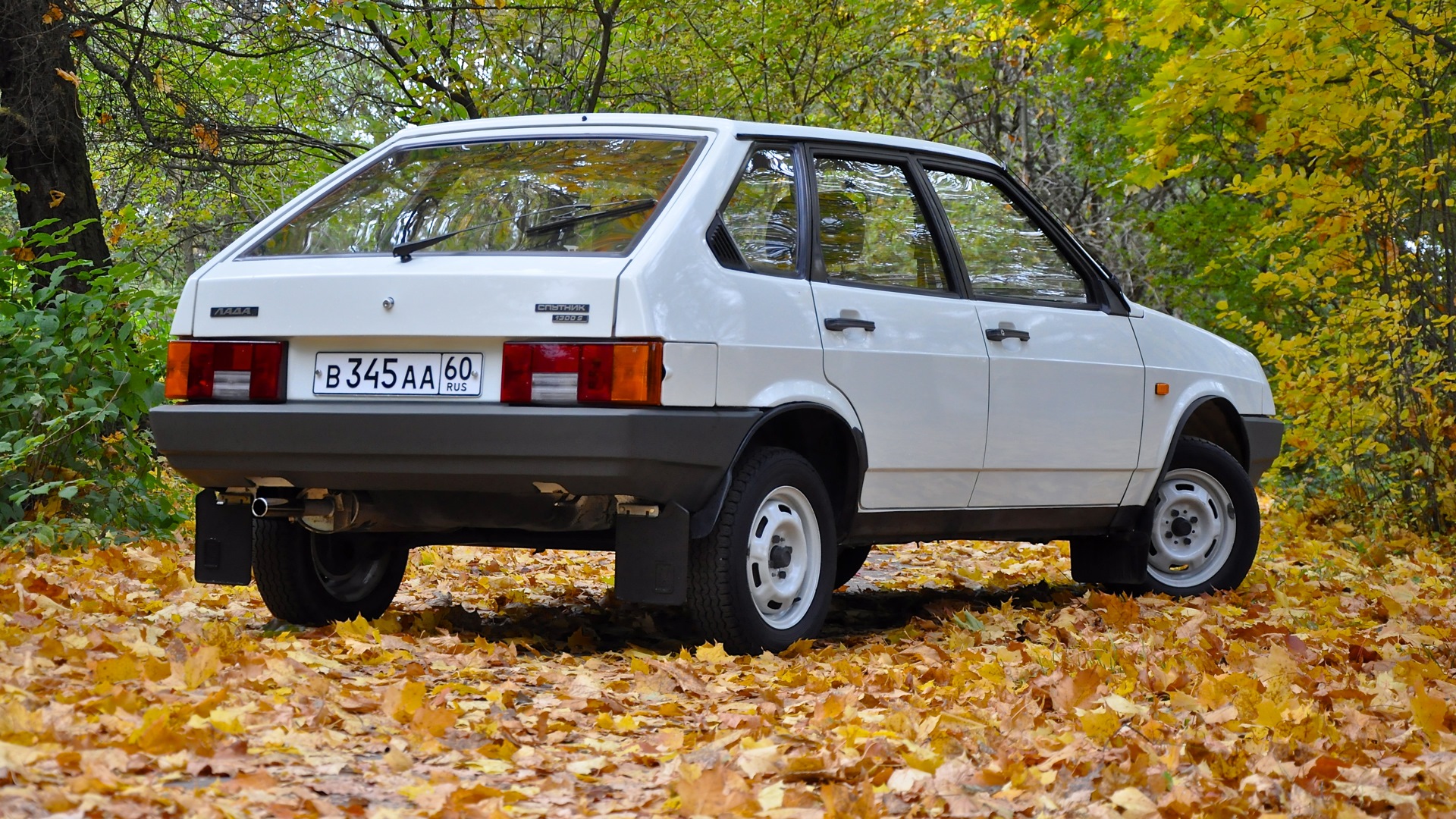 Ваз 2109 сколько. Лада ВАЗ 2109. ВАЗ-2109 «Спутник». Lada Спутник 2109. ВАЗ-2109 «Спутник» 1500.