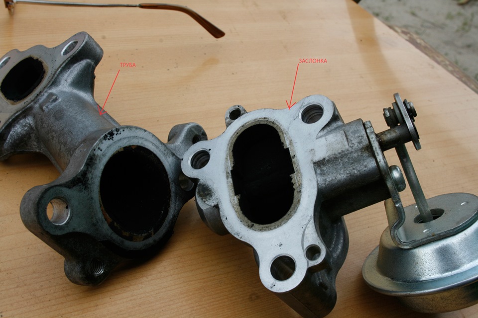 Разборка егр. 1nd-tv двигатель. Клапан egr в разборе. Разобрать клапан егр. Egr датчик б 57.