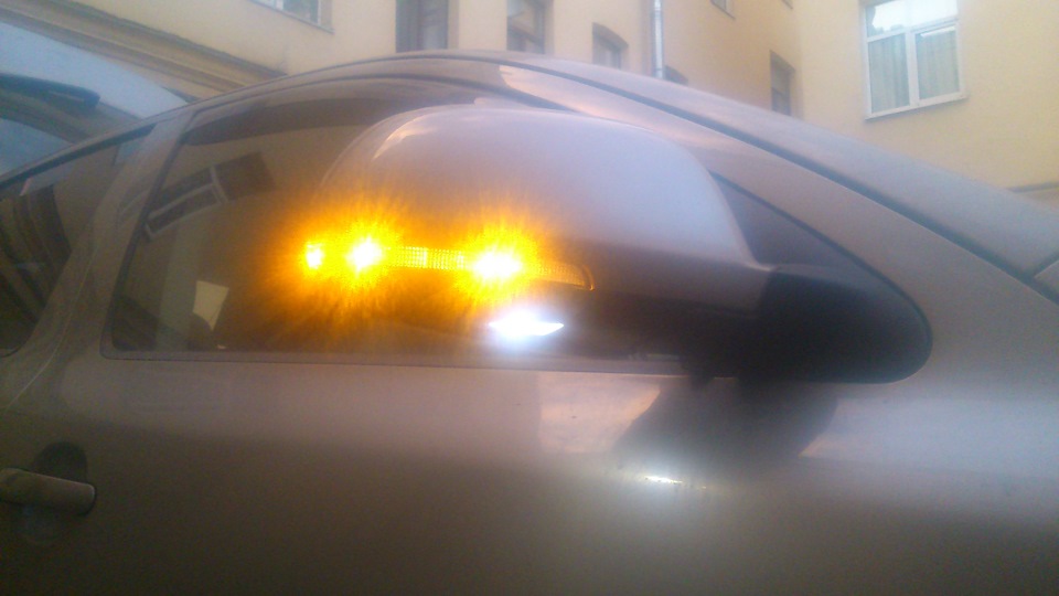 Замена поворотника в зеркале — Skoda Octavia A5 Mk2, 1,8 л, 2010 года ...