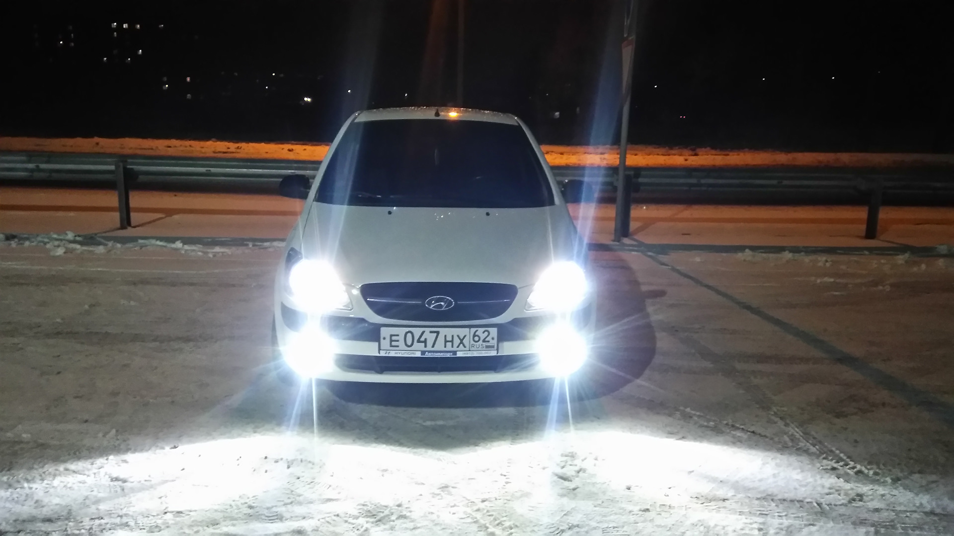 Лампочки гетц. Hyundai Getz белый свет фар. Hyundai Getz лампы 2008. Свет в Hyundai Getz. Головной свет Getz 1.1.