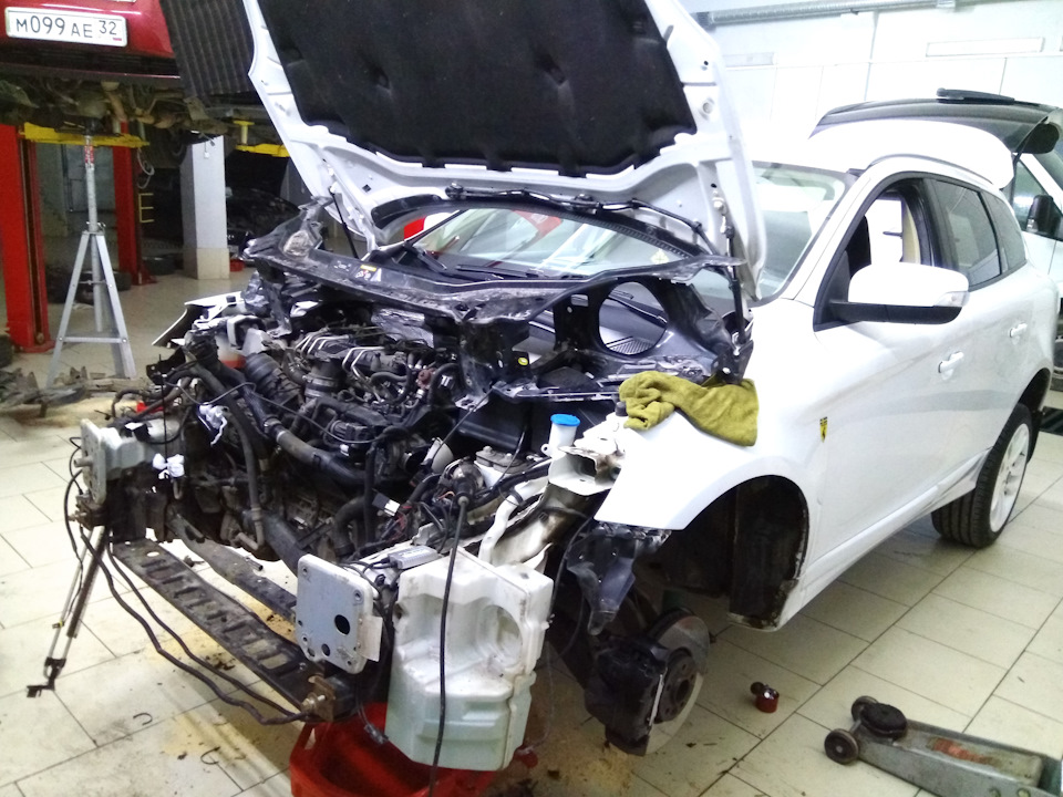 Фото в бортжурнале Volvo XC60 (1G)