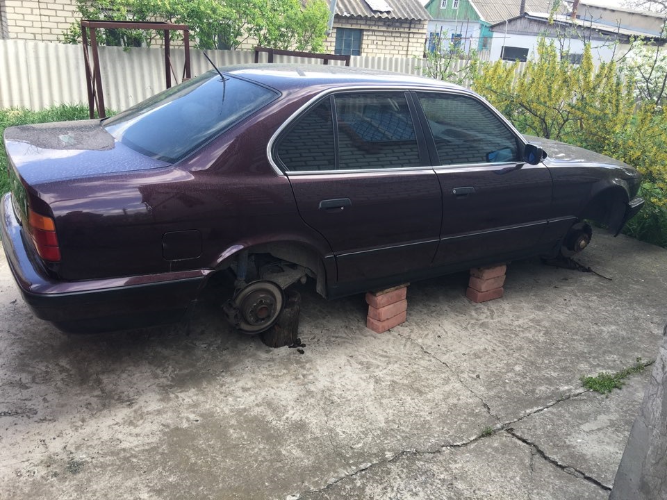 Решил перекрасить диски т.к. Старая краска начала облазить, процесс ...