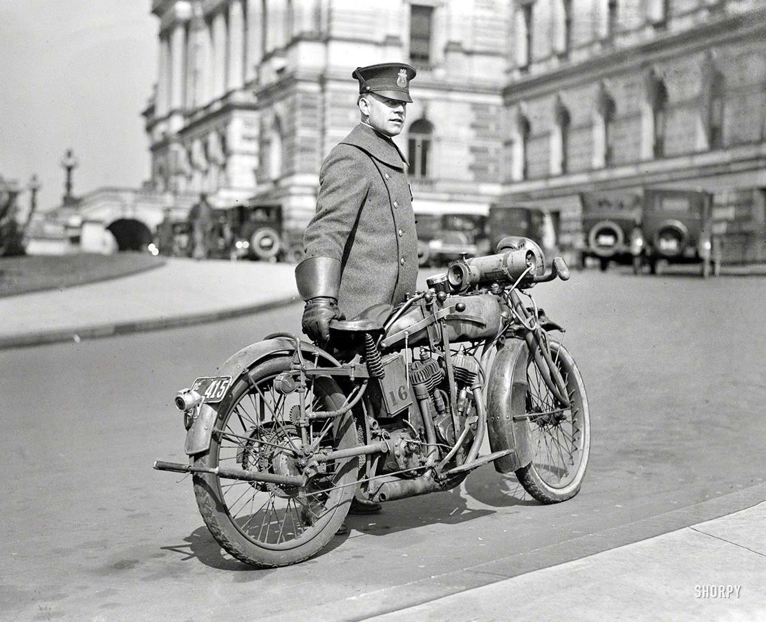 Первый мотоцикл харлей дэвидсон фото