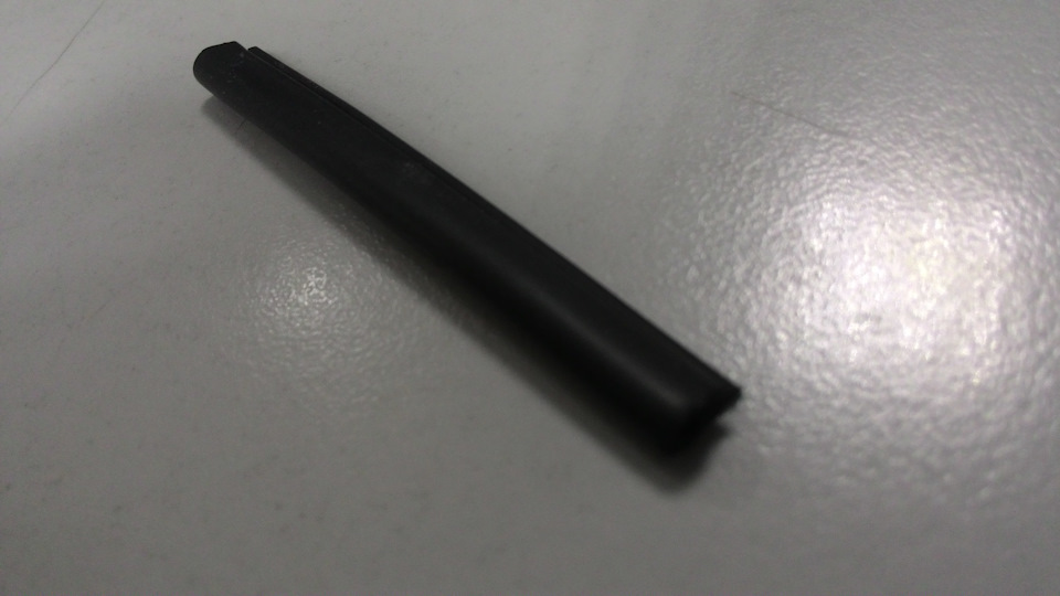 Уплотнитель ПР-22 — Renault Logan (2G)