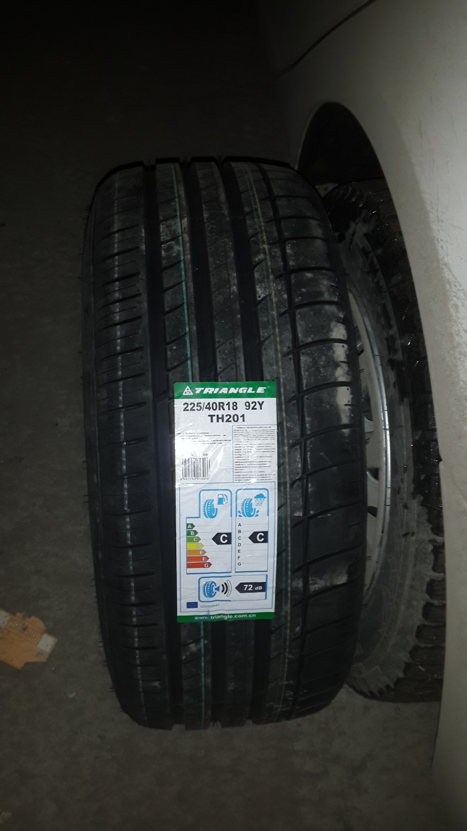 Резина Triangl 225/40 R18. — Lada Vesta (1G), 1,6 л, 2017 года | шины ...