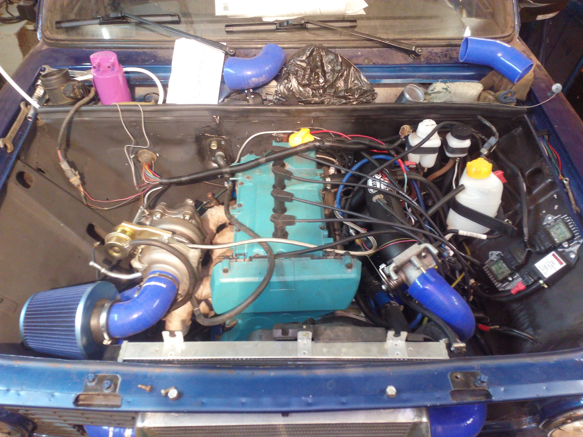 Ваз 2101 охлаждение двигателя. Система охлаждения двигателя ваз 2107. Система охлаждения двигателя ваз 2101. Схема охлаждения двигателя ваз 2107 инжектор. Ваз 2101 охлаждение двигателя.