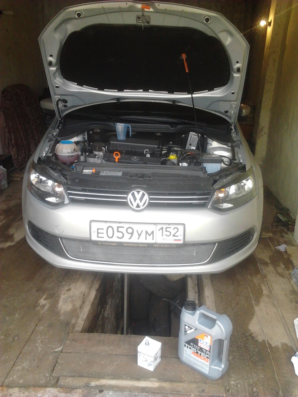 Поменял масло и масляный фильтр — Volkswagen Polo Sedan, 1,6 л, 2011 ...