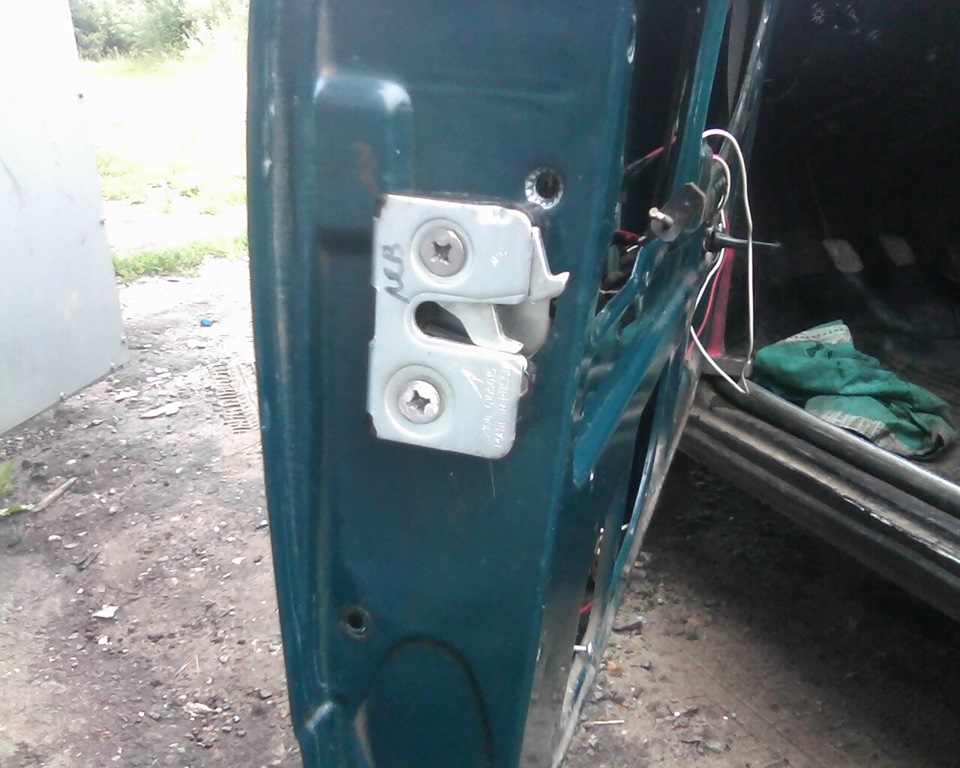 Утановка бесшумных замков на Ваз классика. — Lada 21053, 1,5 л, 1998 ...