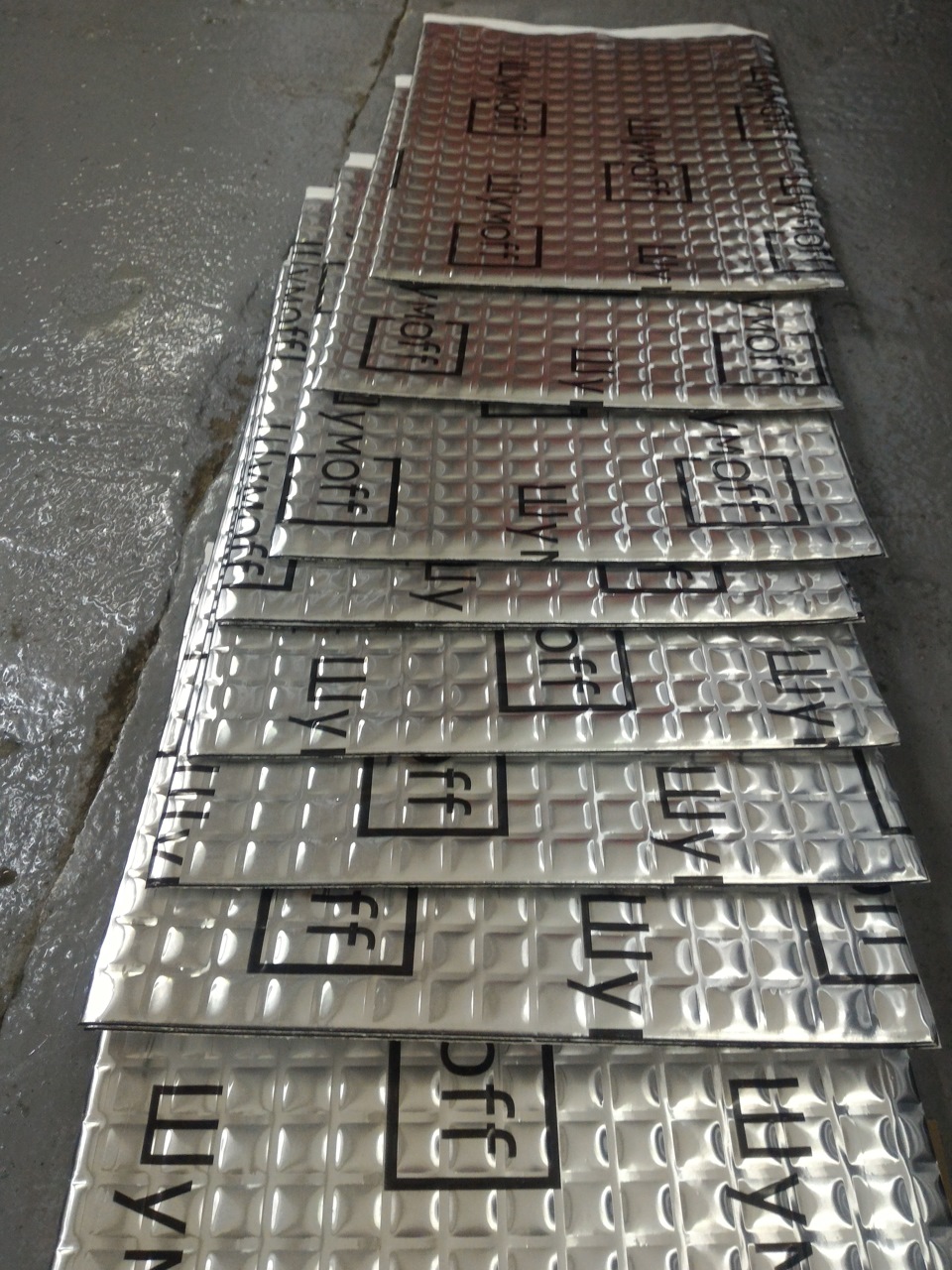 Полная шумо и виброизоляция форд фокуса плюс оклейка крыши и зеркал ...