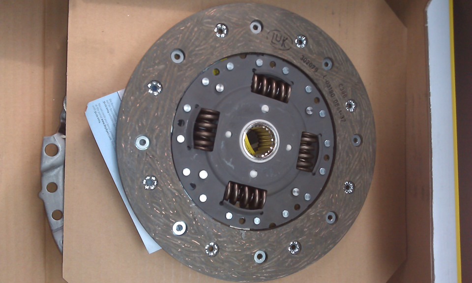 Полетевшее сцепление((( Стервочка меня бережет))) — Audi 80 (B3), 1,8 л ...