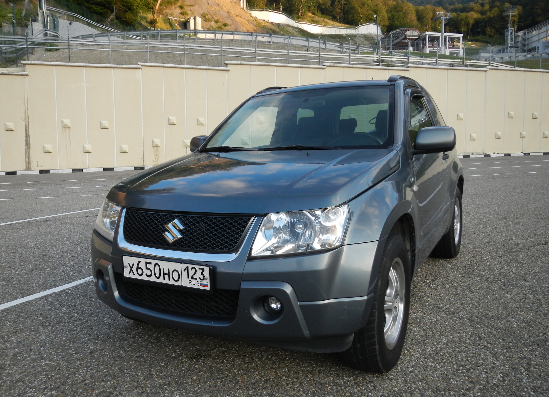 Сузуки гранд витара 3 1.6 механика. Grand Vitara 3 1.6 2015 Blue.