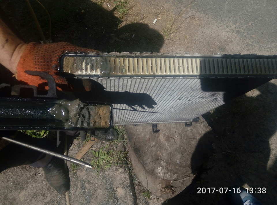 Масло в бачке, работа печки, забитый радиатор. — Renault Sandero ...