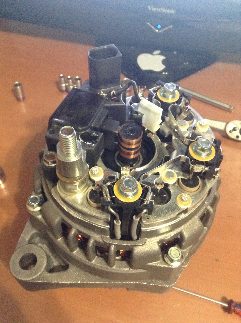 Приводим в порядок питание (Часть 3 — Замена штатного регулятора ...