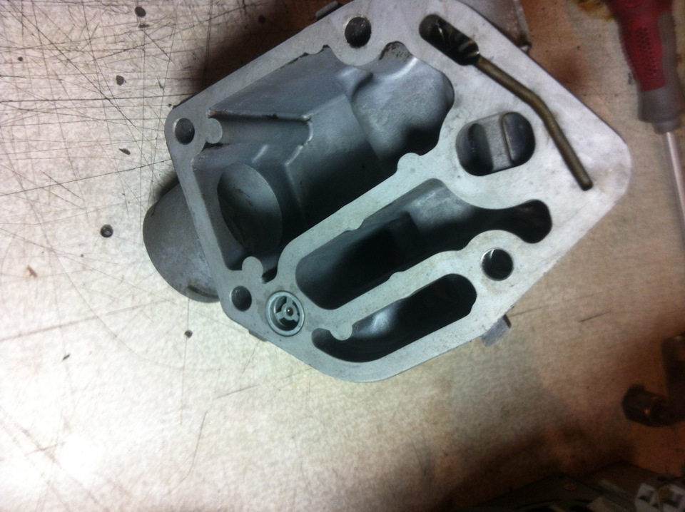 Замена прокладки и обратного клапана, кронштейна масляного фильтра ...