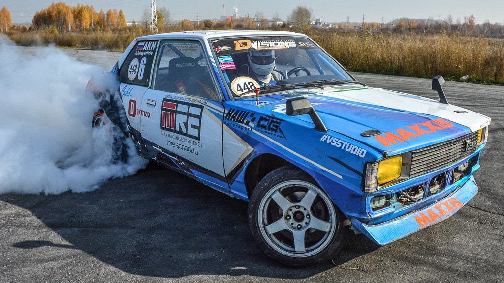 Corolla v8