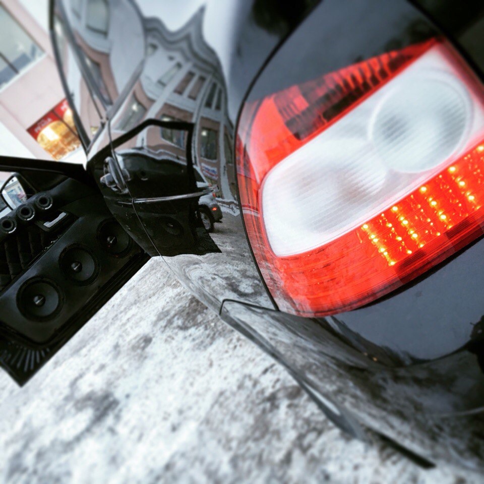 Переделка обшивок под 3х20 и 3 пары рупоров для Приоры. Часть 2, но вид ...