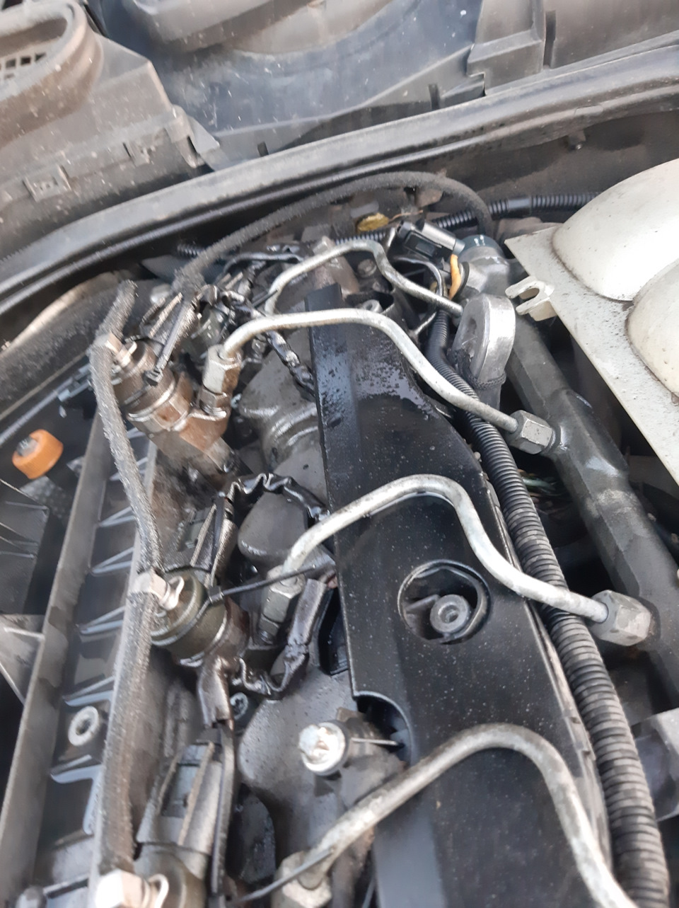 Выбило форсунку — Mercedes-Benz E-class (W210), 3,2 л, 1999 года ...