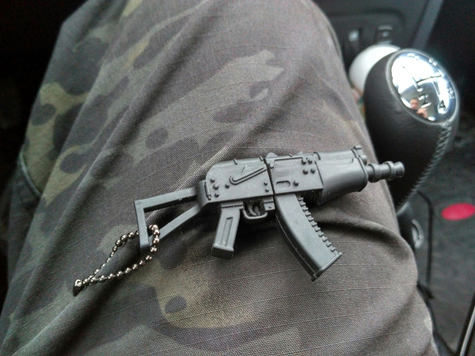 USB-флешка в машину — Renault Logan (2G), 1,6 л, 2016 года | просто так ...