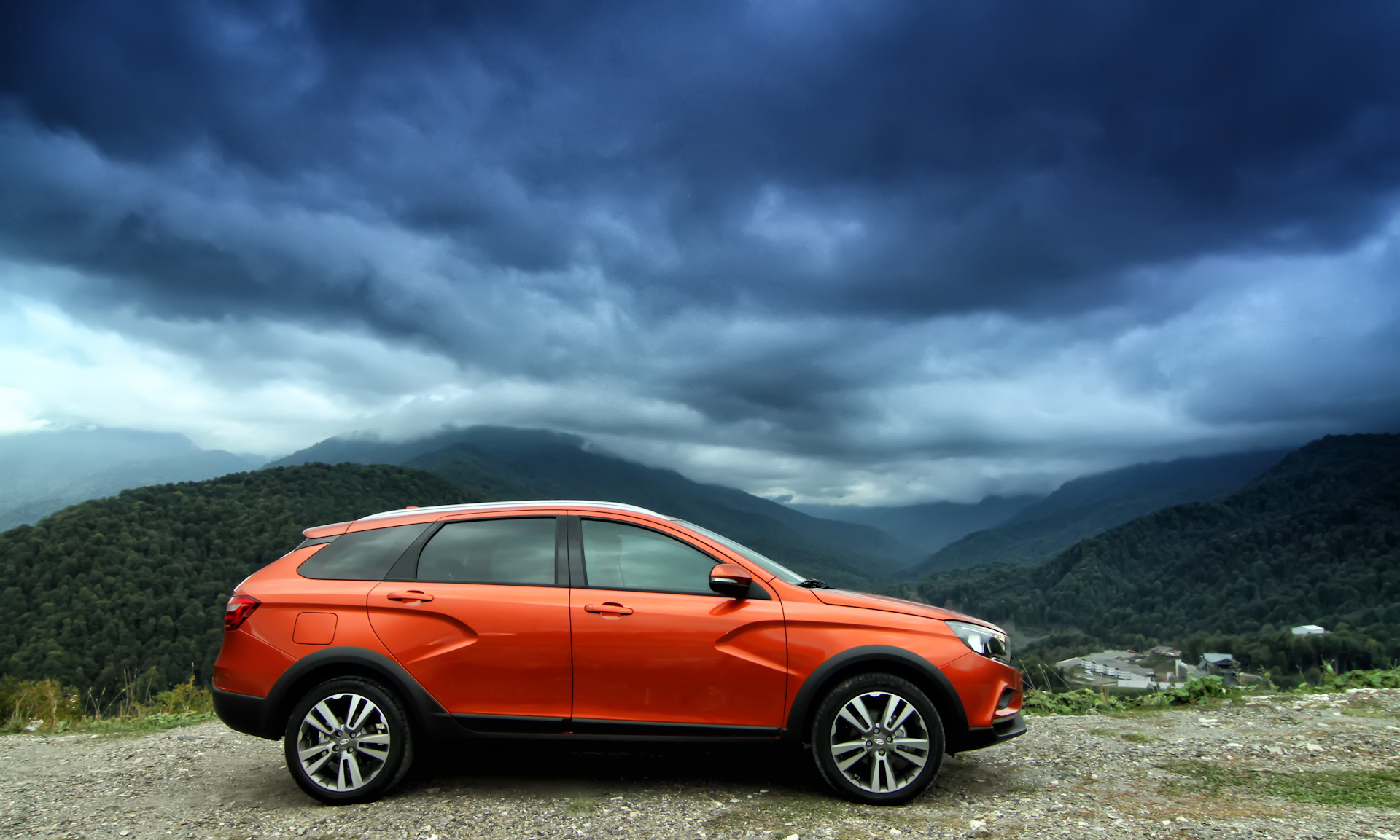 Lada Vesta SW Cross в горах