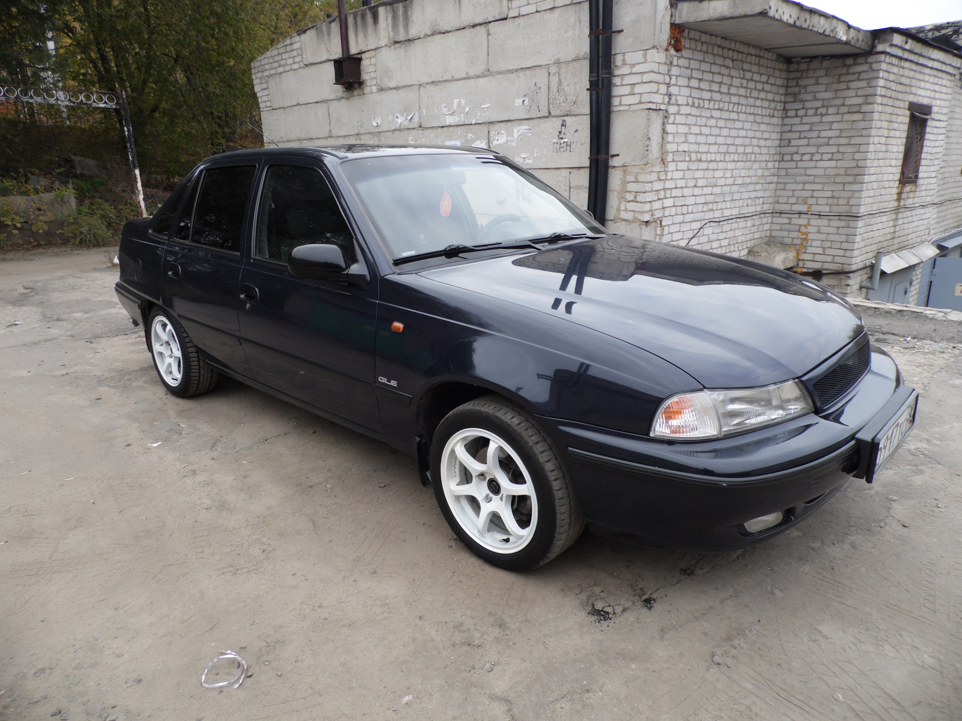 Део нексия колеса. Daewoo Nexia r15. Nexia колеса r16 slik. Daewoo Daewoo Nexia 2007. Daewoo Nexia 1 на r17.