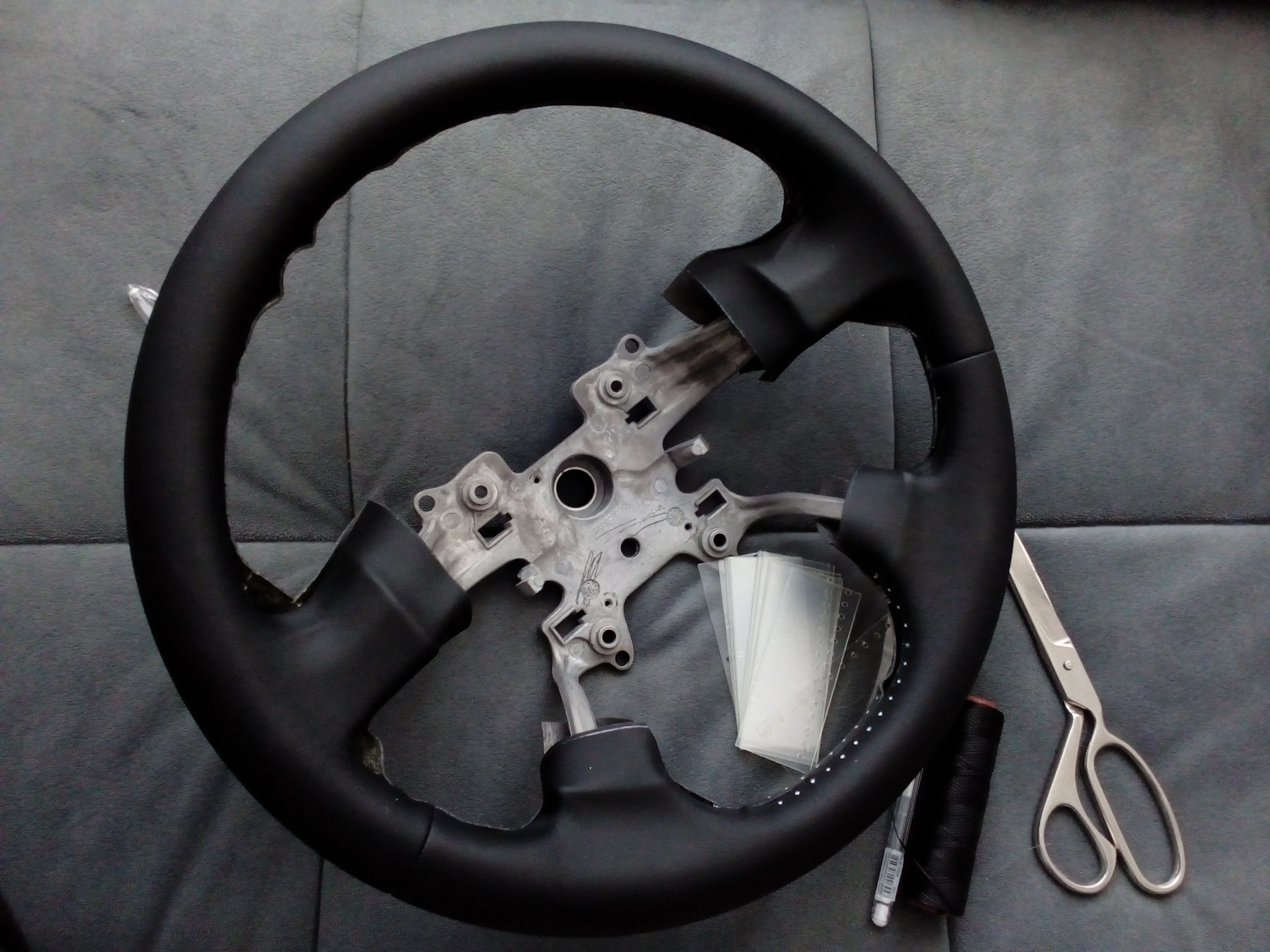 руль ленд ровер дискавери 5. руль land rover discovery 4. дискавери руль. дискавери руль. рулевое колесо дискавери 2.