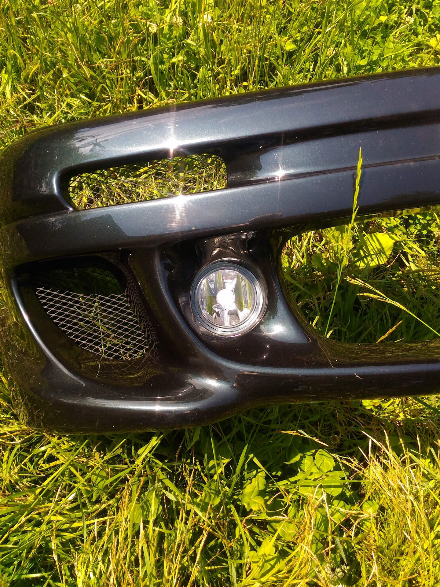 Туманки в бампер. Туманки на бампере 3302. Противотуманки в бампер volkswagen golf 4. Птф/дальний vw golf 2. Птф 54w приора.