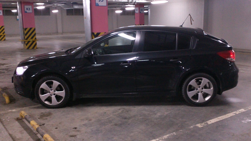 Скрип тормозов при движении задним ходом. — Chevrolet Cruze Hatchback ...