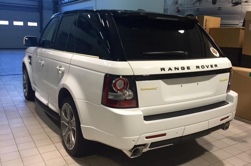 Range Rover 2013 белый с чёрной крышей