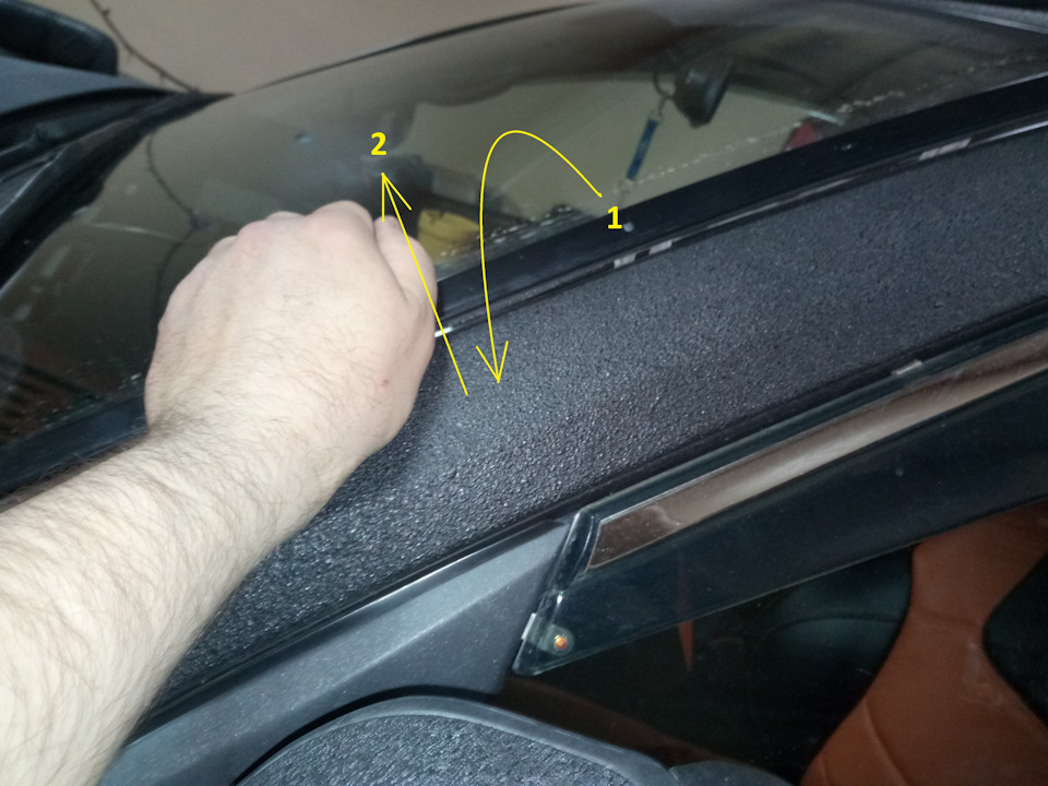 Вот такими движениями я снял боковую планку лобового стекла. — Great Wall Hover