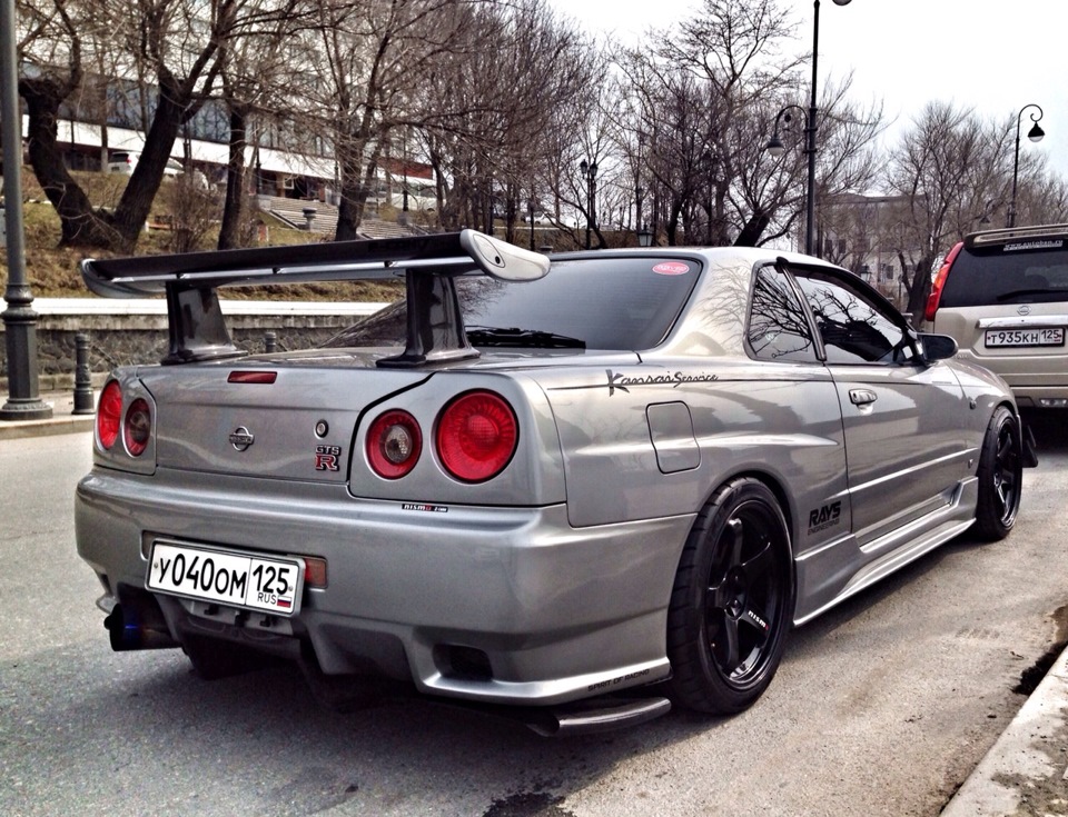 Картинки nissan skyline