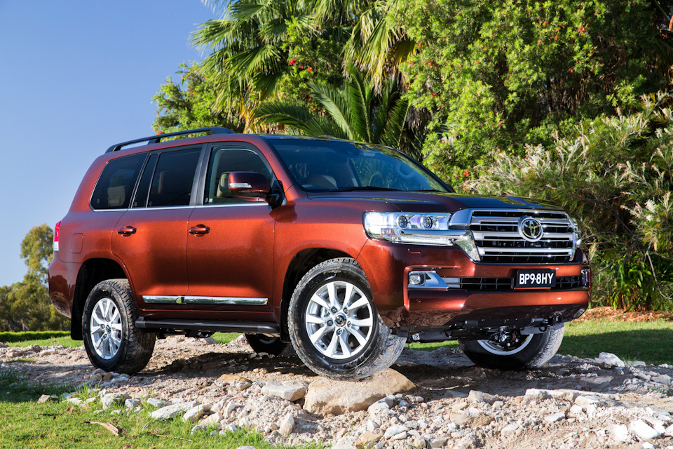 Toyota land cruiser фото