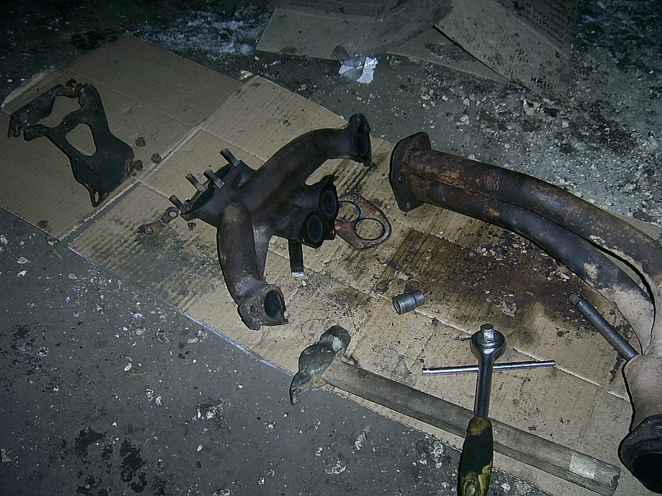 2 в 1Замена прокладки коллектора, + промывка форсунок. — Lada 2115, 1,5 ...