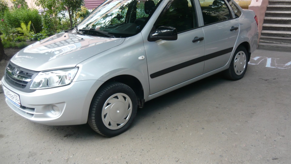 Сорвал резьбу в гбц под ролик грм — Lada Гранта, 1,6 л, 2014 года ...