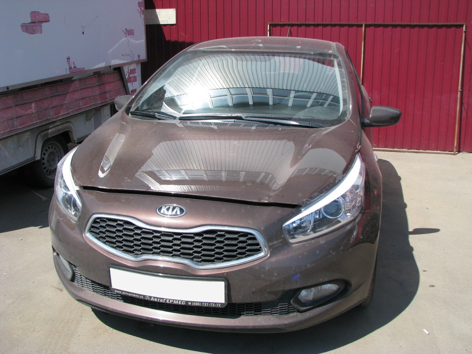 Зеркало заднего вида с регистратором и задней камерой (фото) — KIA Ceed ...