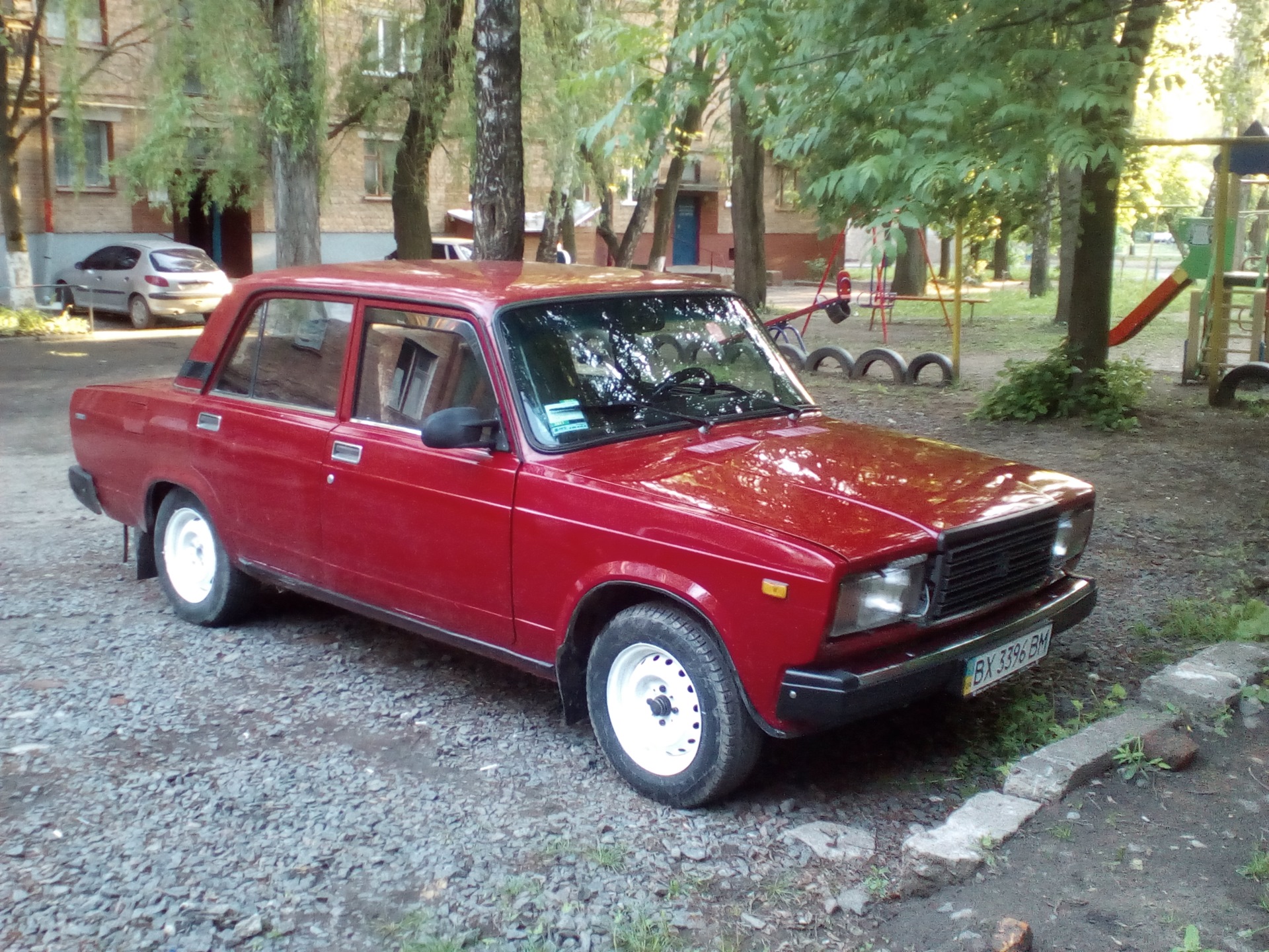 Белые штампы — Lada 2107, 1,6 л, 1995 года | колёсные диски | DRIVE2