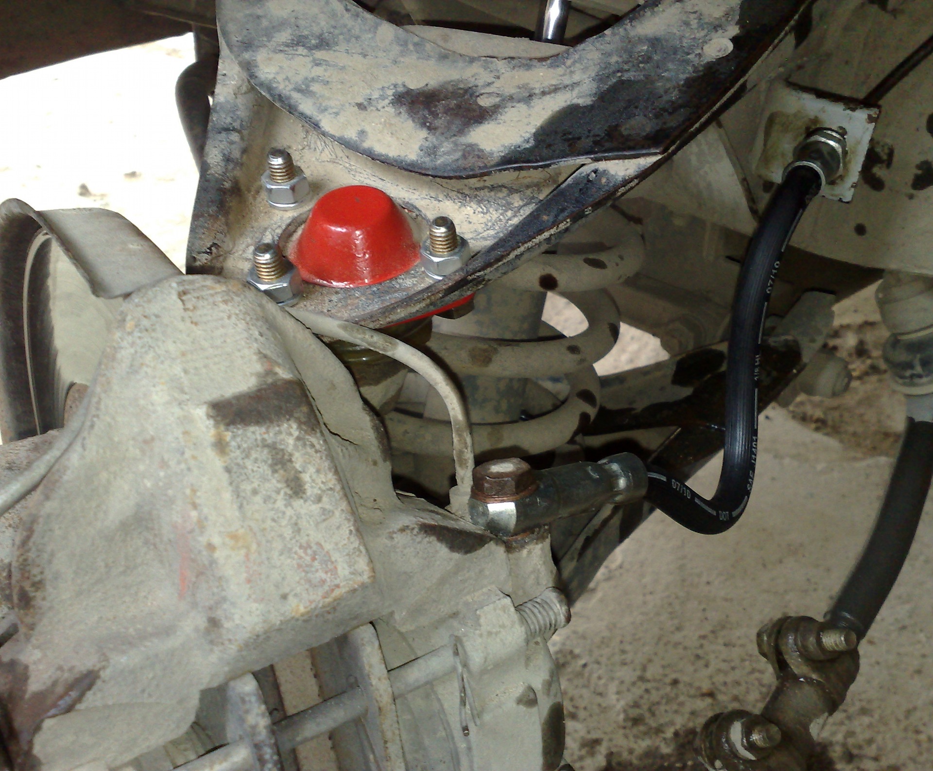 Замена шаровых и тормозных шлангов — Lada 2106, 1,3 л, 1991 года ...