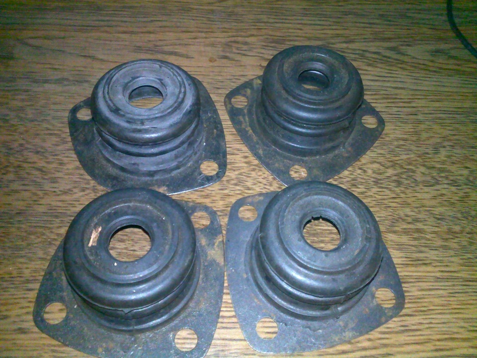 Продам стеклоподъемники, шарниры и еще много всего на ВАЗ 2101-07 ...