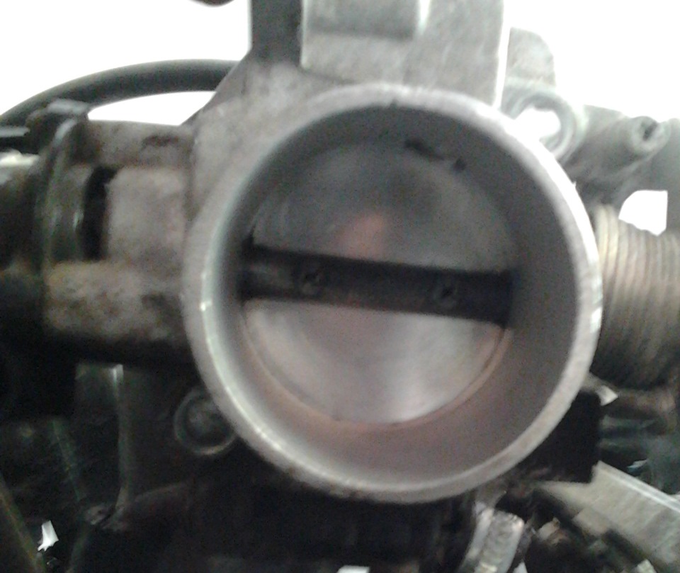 Чистка дроссельного узла — Chevrolet Lanos, 1,5 л, 2007 года | своими ...