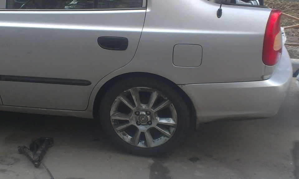 шины и диски остались в наследство от opel'я — Hyundai Accent (2G), 1,5 ...