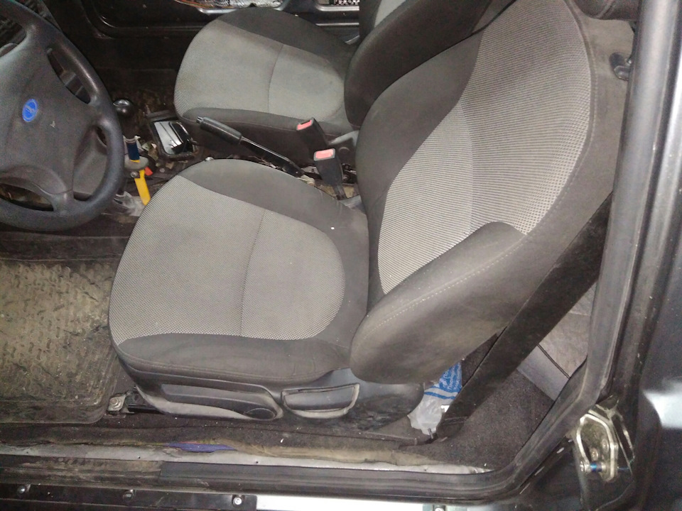 Сидения солярис — Lada 2115, 1,6 л, 2008 года | тюнинг | DRIVE2