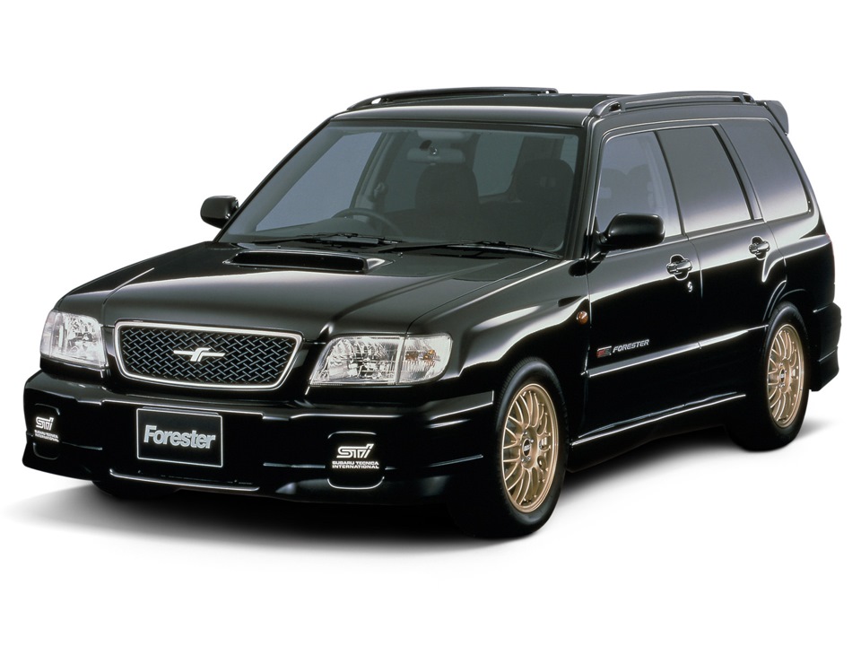 Фото салона Subaru Forester SF5: приборная панель и мультимедиа