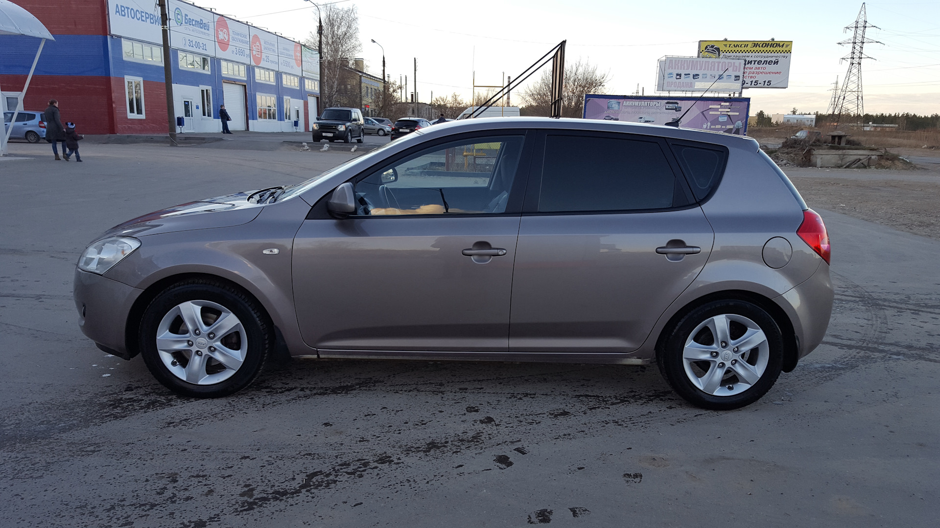 KIA Ceed (1G) 2.0 бензиновый 2008 | 2.0 л, 6 МКПП на DRIVE2