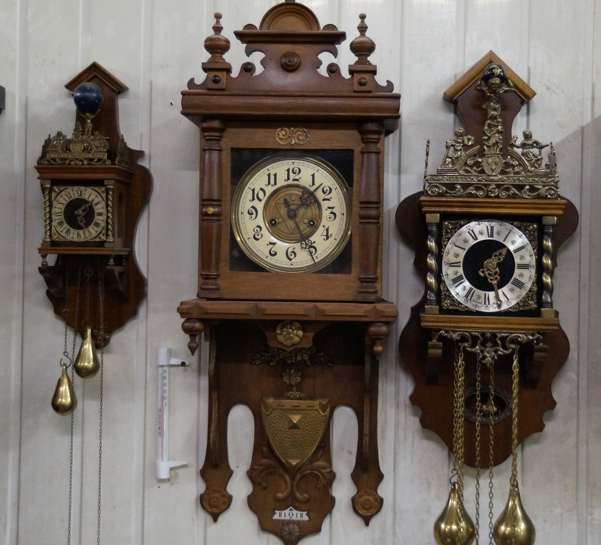Старинные голландские часы