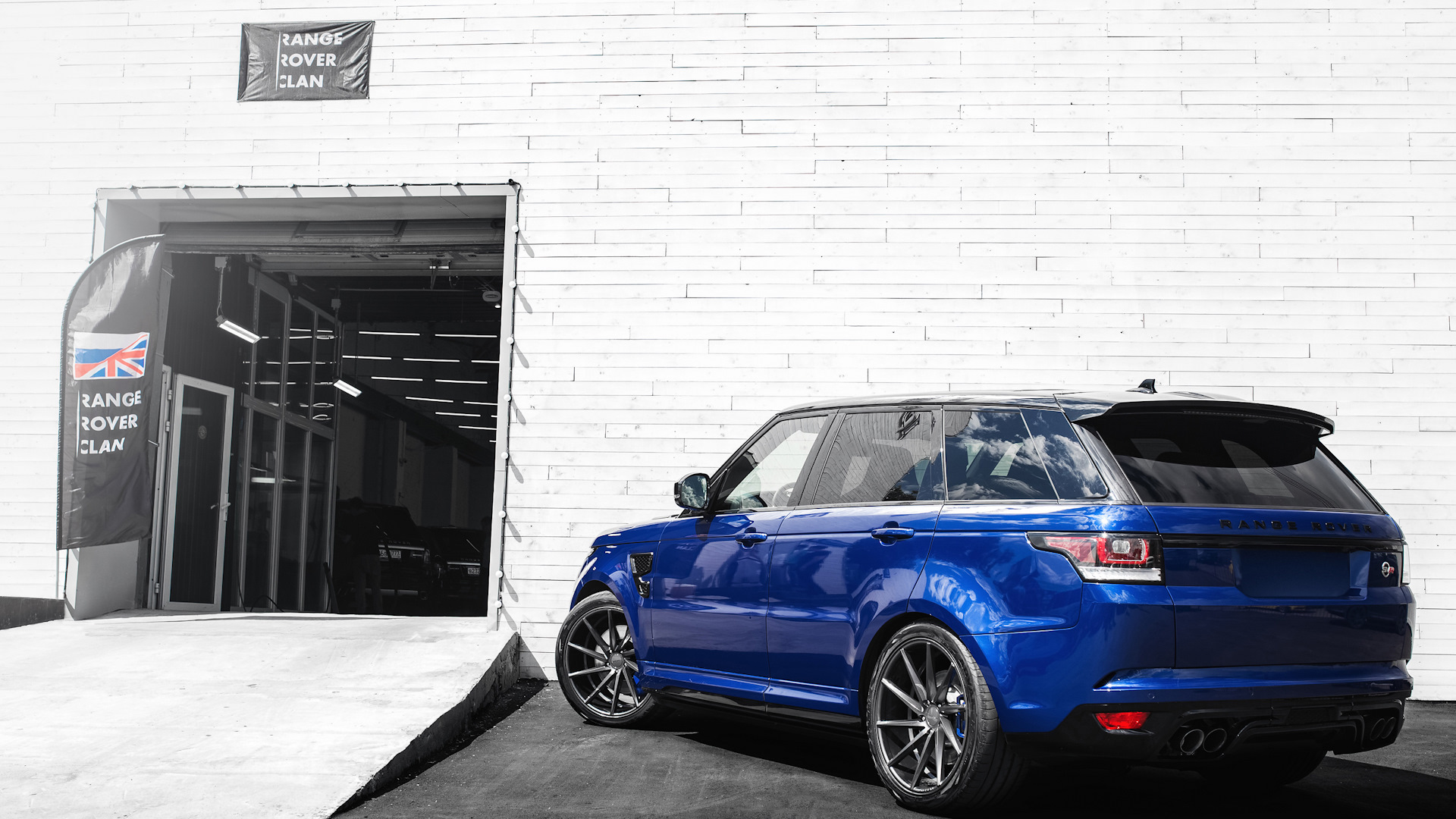 Land Rover Range Rover Sport (2G) 5.0 бензиновый 2015 | SVR BigBoss на  DRIVE2