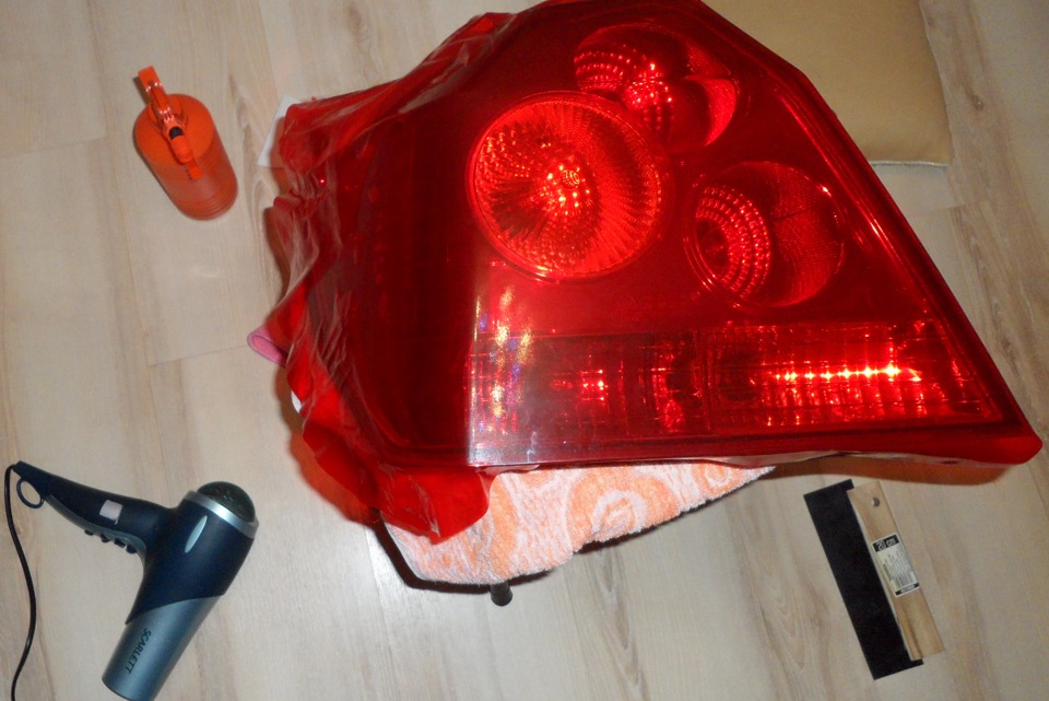 диодный стоп сигнал на мотоцикл honda x11. задние фонари 2114. задних фонарей красные. красная тонировка задних фонарей. F4i диодная фара стоп сигнал.