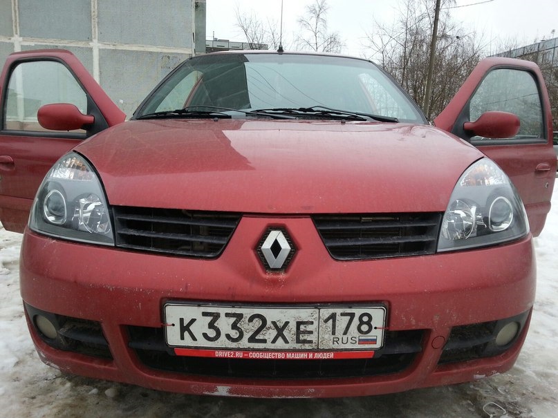 Renault symbol фара