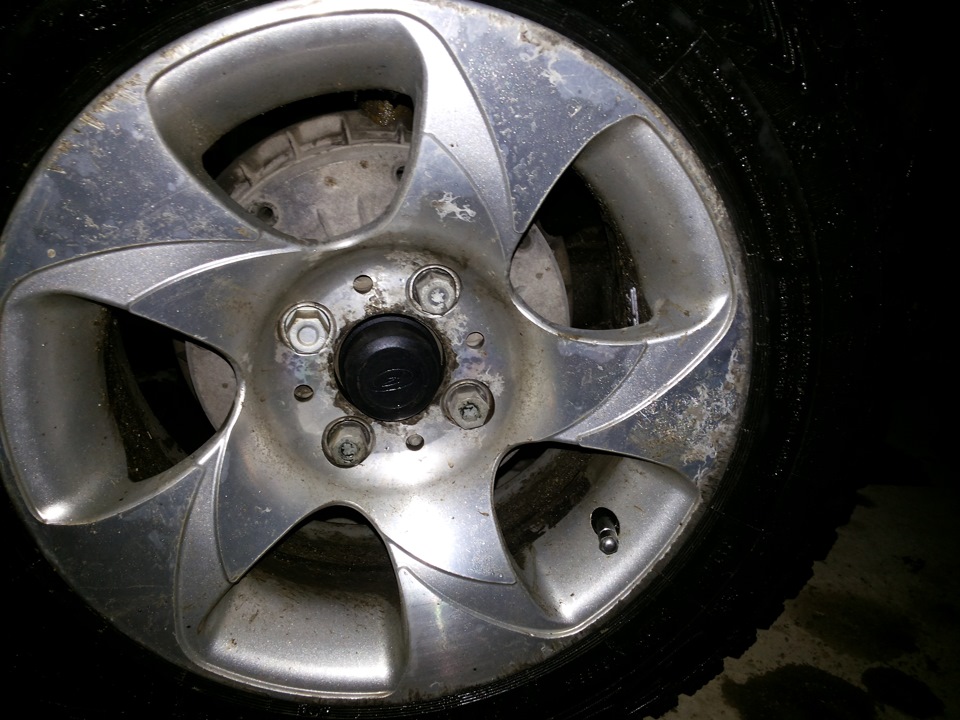 сорвалась резьба на ступице — Lada 21099, 1,6 л, 2008 года | своими ...