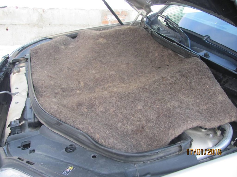 утеплитель капота нива шевроле войлочная. горит ли войлок под капотом. горит ли войлок под капотом. войлок утеплитель для автомобиля. войлок на капот автомобиля.